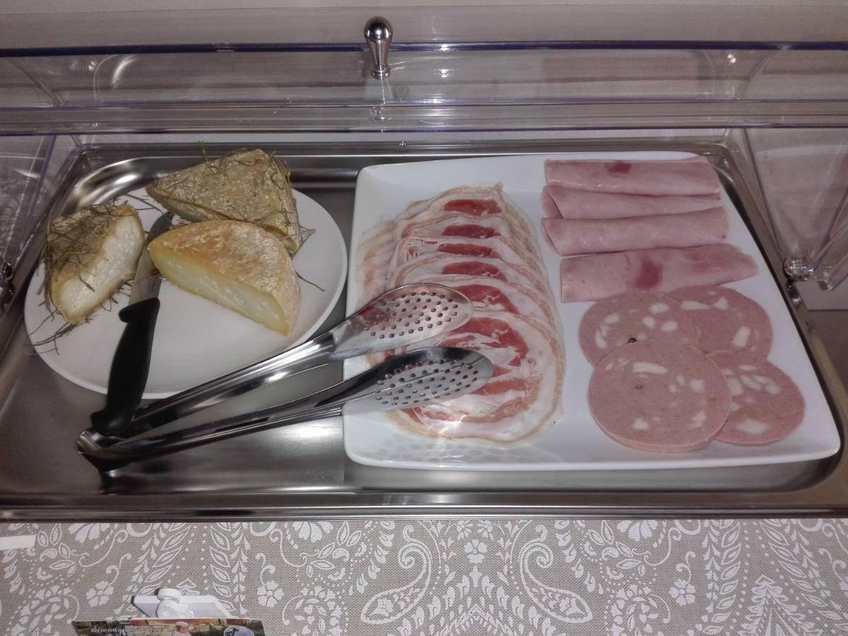 Eden Bed & Breakfast Cannobio Bagian luar foto
